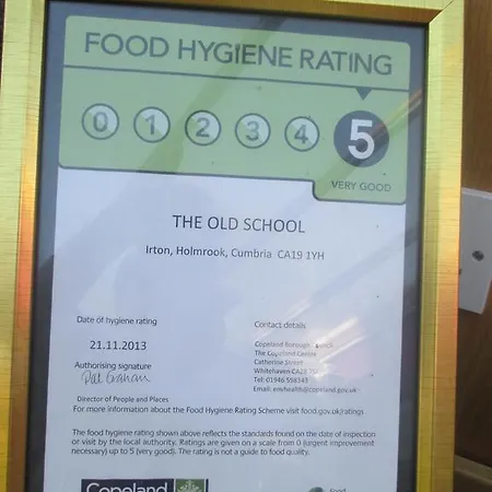 The Old School And Betty's 4*
