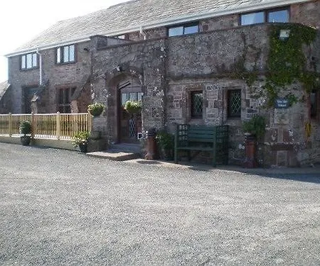 Bed & Breakfast The Old School And Betty's Holmrook