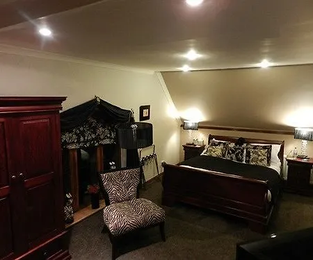 The Old School And Betty's 4*